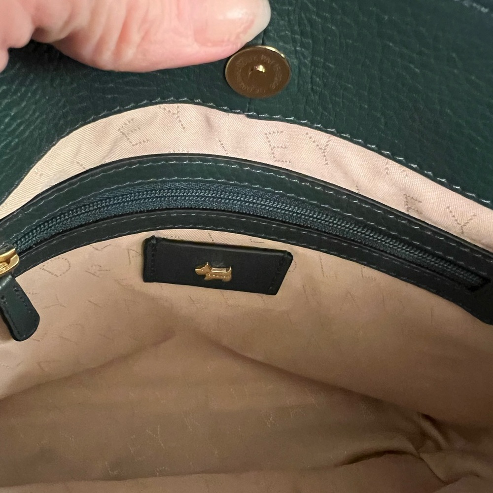 Radley London Duke Place medium compartment crossbody leather bag in pine needle - Picture 13 of 15